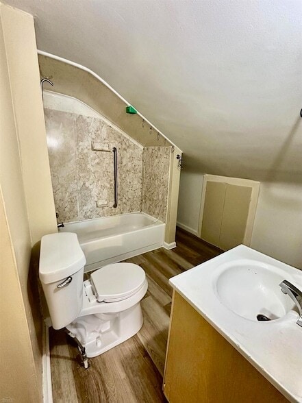 Building Photo - 30240 Groveland St