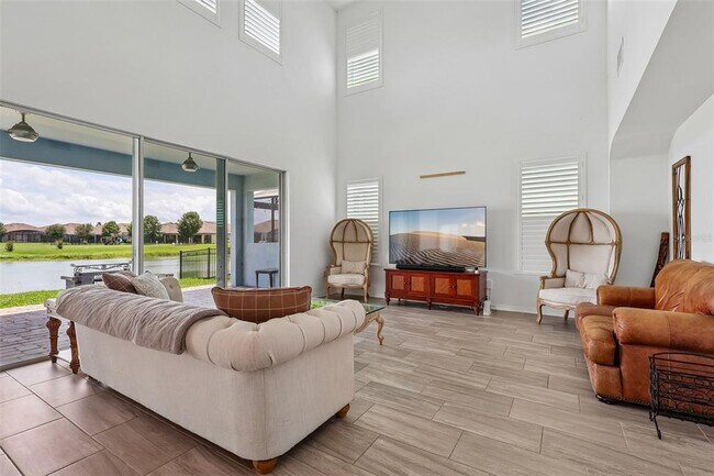 Building Photo - 343 Blue Cypress Dr