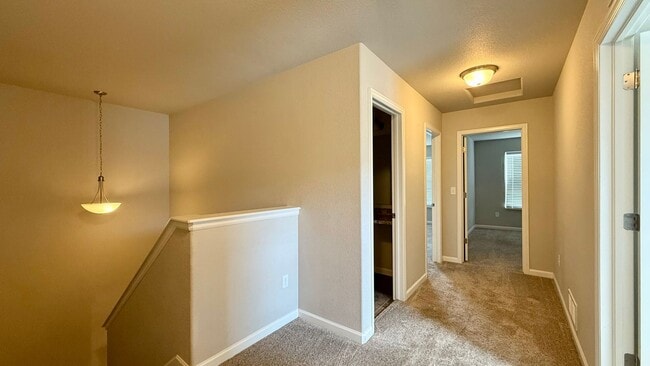 Building Photo - Move in ready on Birmingham!