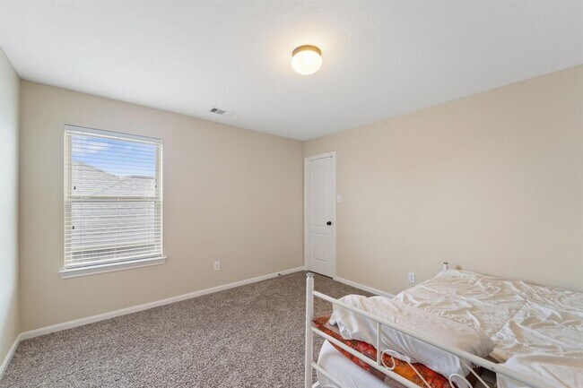 Building Photo - 29022 Crystal Rose Ln