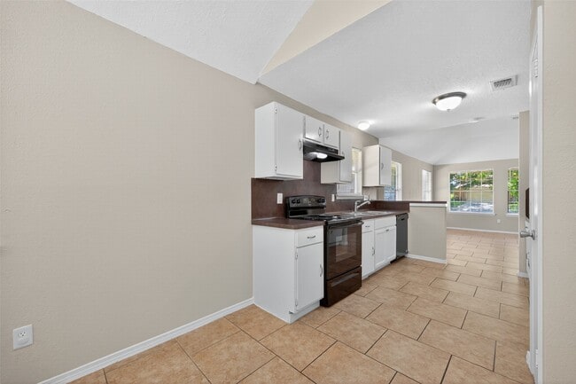 Building Photo - 23227 Prairie Bird Dr