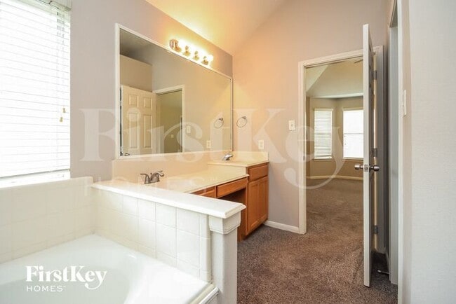 Building Photo - 6214 Diamond Rock Dr