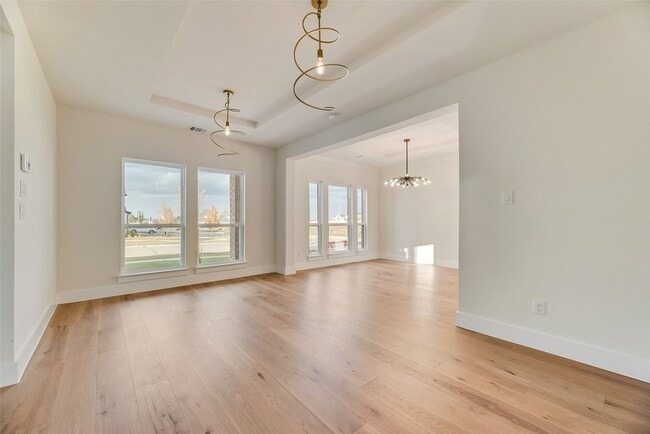 Building Photo - 1055 Modesto Dr