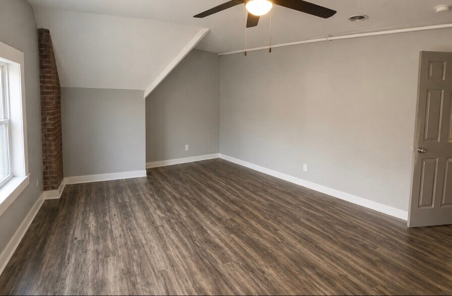 bdrm 1 - 149 Richmond Ave