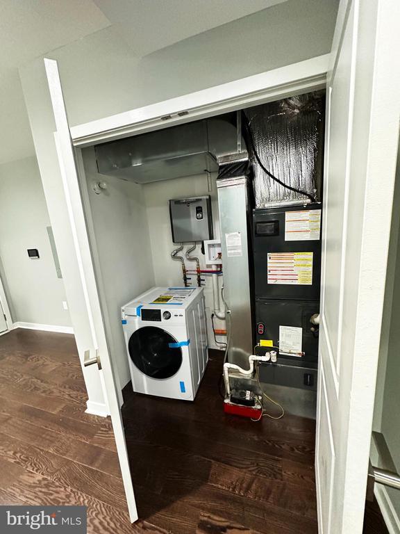 Building Photo - 1801 W Venango St