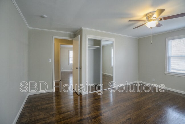 Building Photo - 8008 E 99 Terrace
