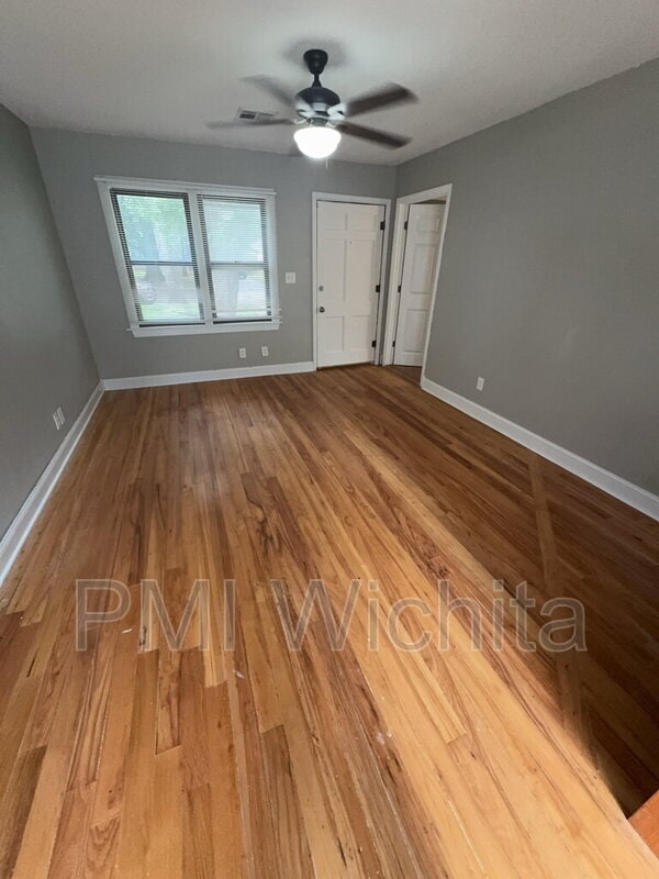 Building Photo - 608 N Parkwood Ln