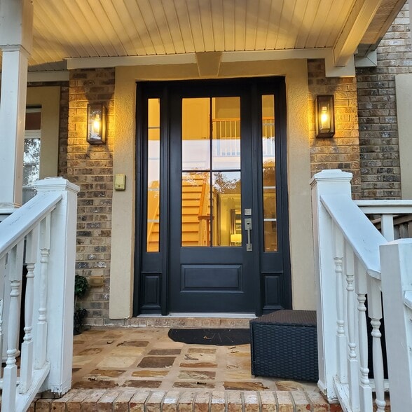 Building Photo - 6640 Ashebrooke Dr