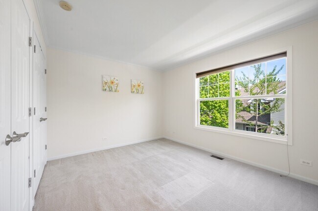 Building Photo - 160 Orchards Pass