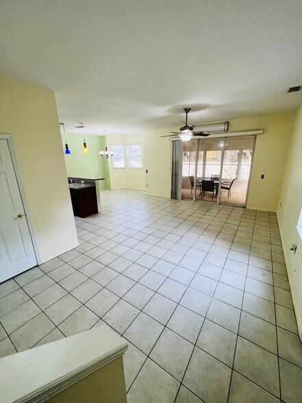 Building Photo - 71 Emerald Bay Dr