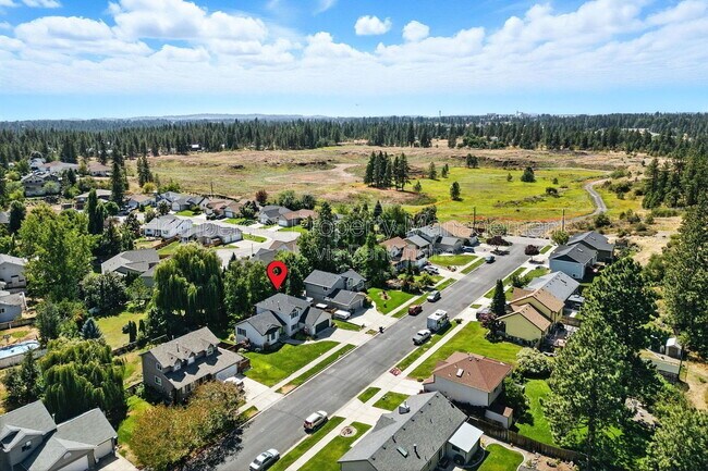 Building Photo - 3431 W 21st Ave