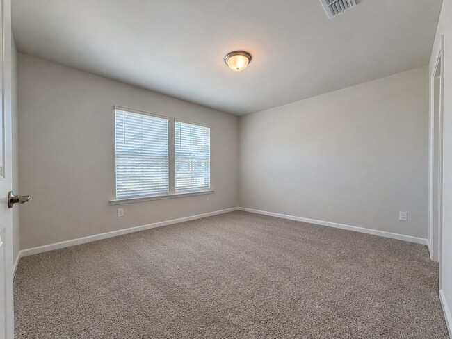 Building Photo - 2123 Sun Vibes Wy