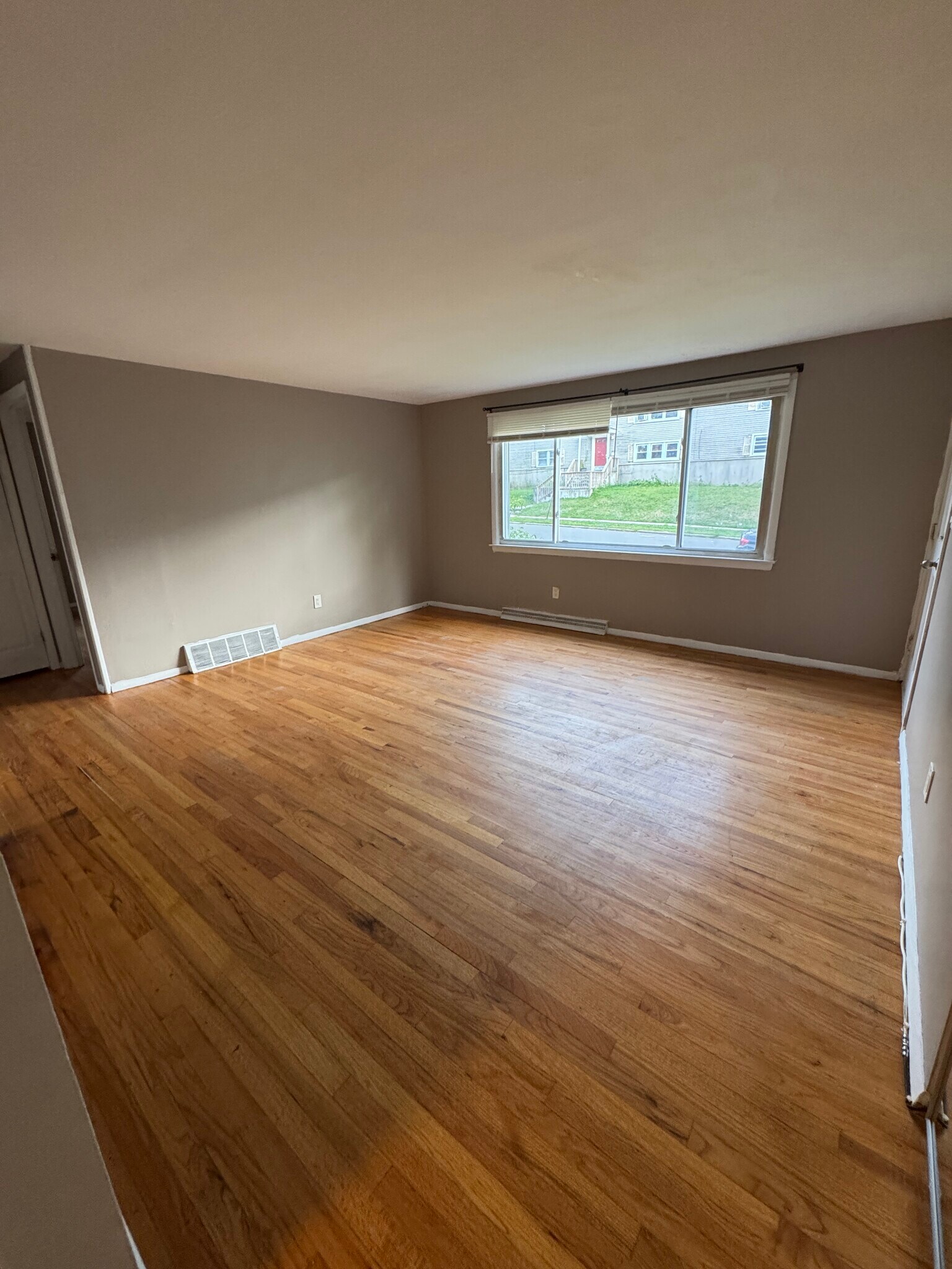 Building Photo - 22 Judith Ter