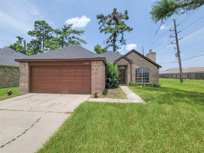 Building Photo - 3307 Pine Dust Ln