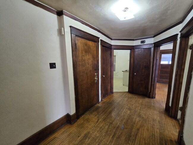 Building Photo - 118 Harrison St