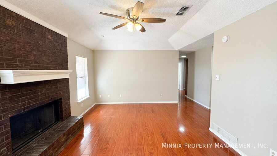 Building Photo - 2509 79th St