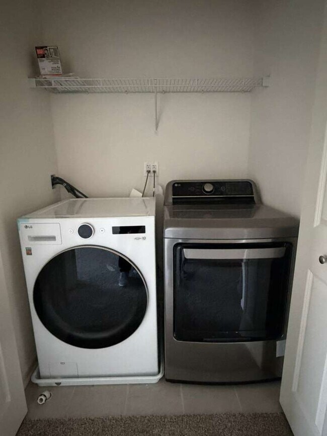 Building Photo - 2016 Yellowstone Blvd