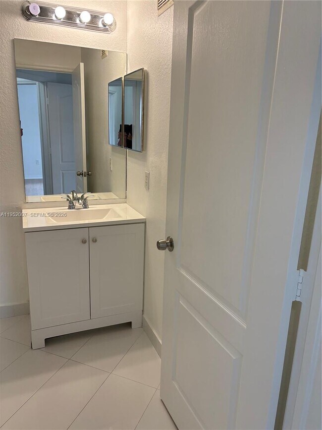 Building Photo - 8842 W Flagler St