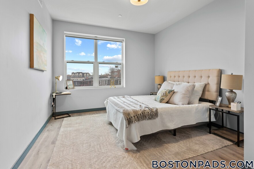 Building Photo - 1258 Massachusetts Ave