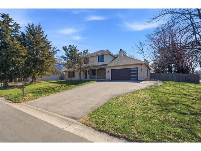 Building Photo - 10427 Brown Farm Cir