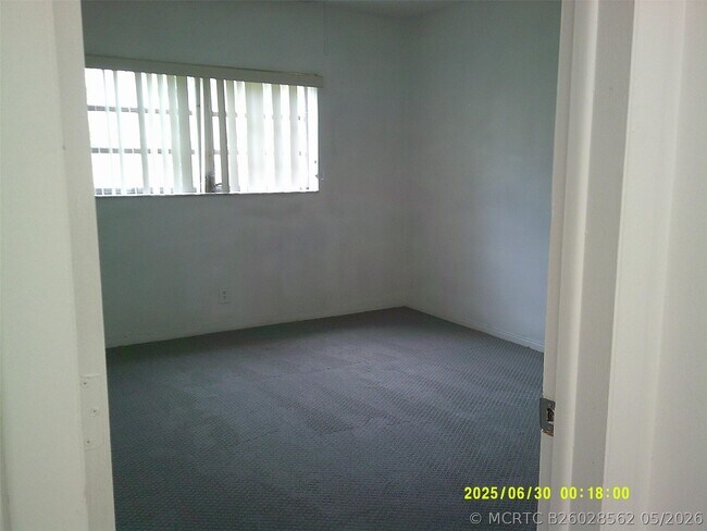 Building Photo - 5800 Margate Blvd