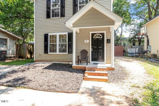 Building Photo - 1611 Poole Rd
