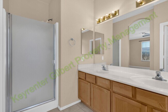 Building Photo - Lovely 3 bed/2 bath Gilbert Home in Higley Groves