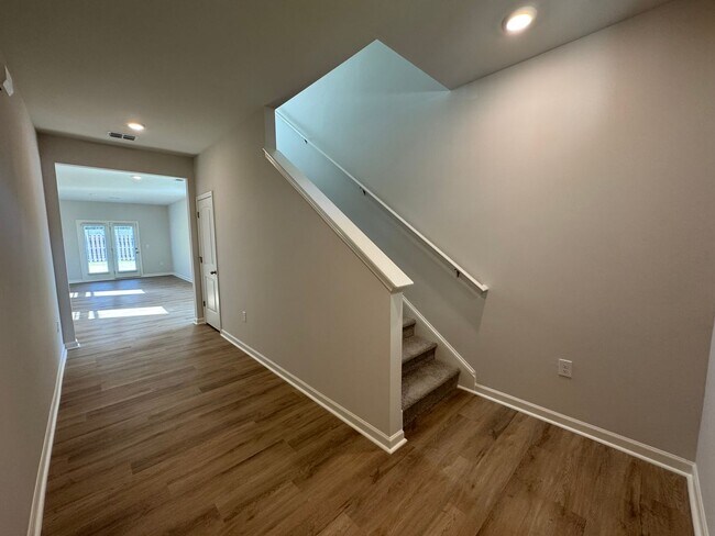 Building Photo - Brand New 5/3 House in Armuchee- $2,295