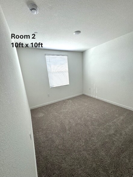 Building Photo - 1379 Leonhardt Lp