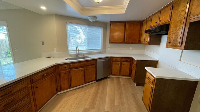 Building Photo - Beautifully updated 3 bedroom, 2 bathroom home in Bay Point