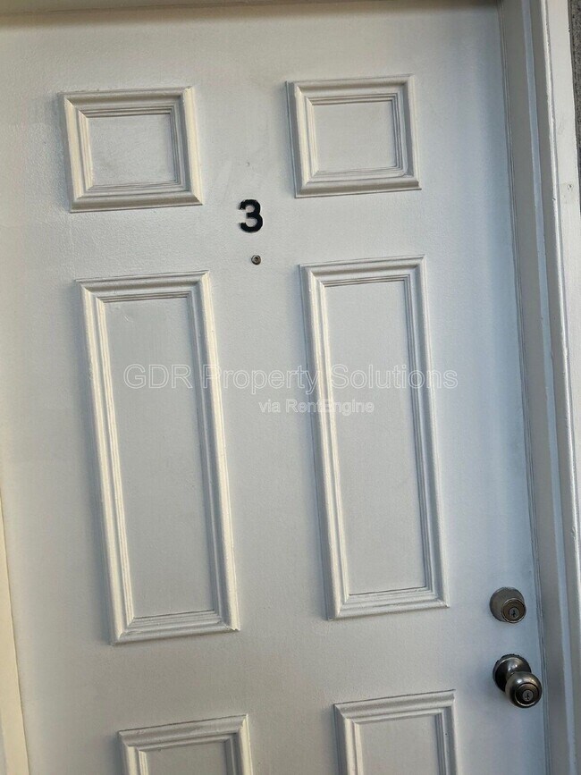 Building Photo - 401 14th St NW