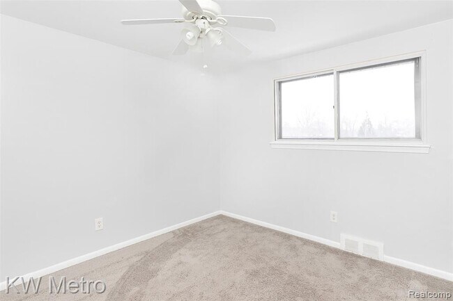 Building Photo - 29166 Tessmer Ct