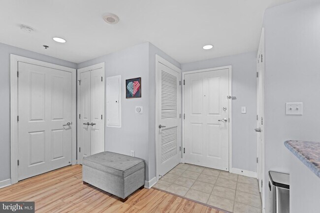 Building Photo - 777 7th St NW