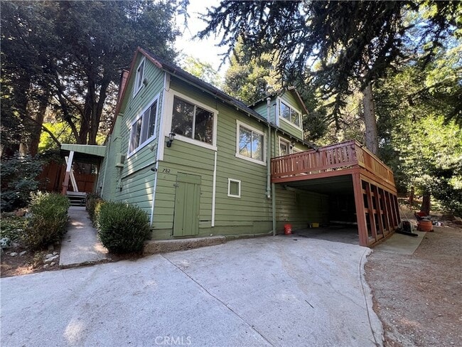 Primary Photo - 782 N Village Ln