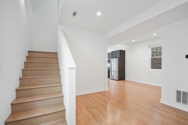 Building Photo - 1217 W Wellington Ave