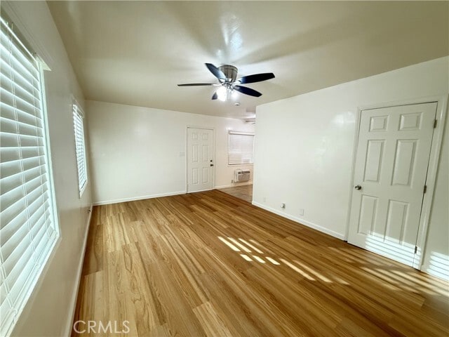 Building Photo - 469 E Algrove St