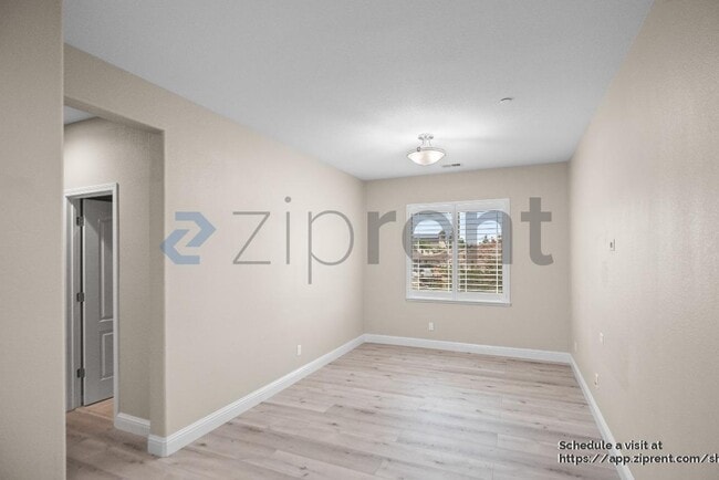 Building Photo - 1726 Hummingbird Way