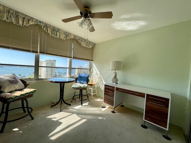 Building Photo - 4775 Cove Cir