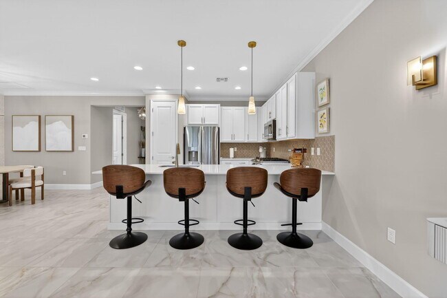 Building Photo - 12447 SW Blue Mangrove Pkwy