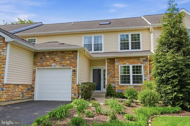 Building Photo - 138 Medinah Dr