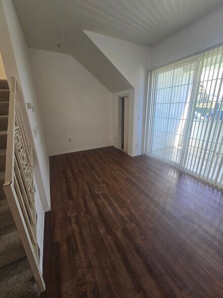 Building Photo - 335 E Providencia Ave