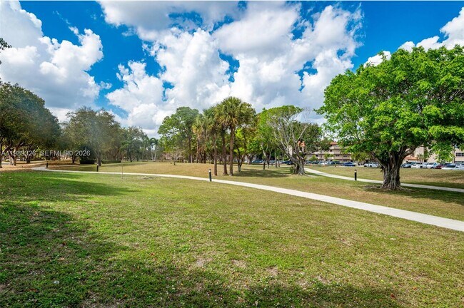 Building Photo - 6301 N Falls Cir Dr
