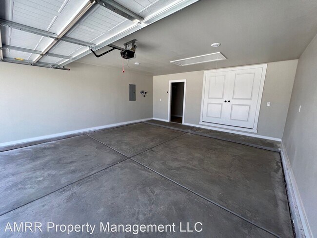 Building Photo - 3 br, 2 bath House - 2901 Aberdeen Avenue