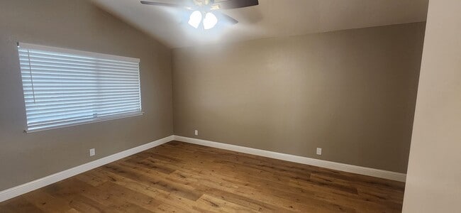 Building Photo - Updated 3 Bedroom 2 Bathroom Home in Pocke...