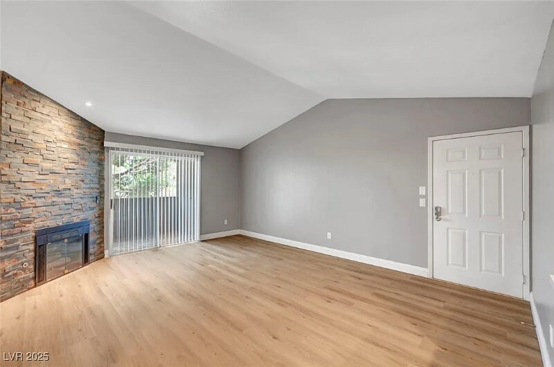 Building Photo - 231 W Horizon Ridge Pkwy