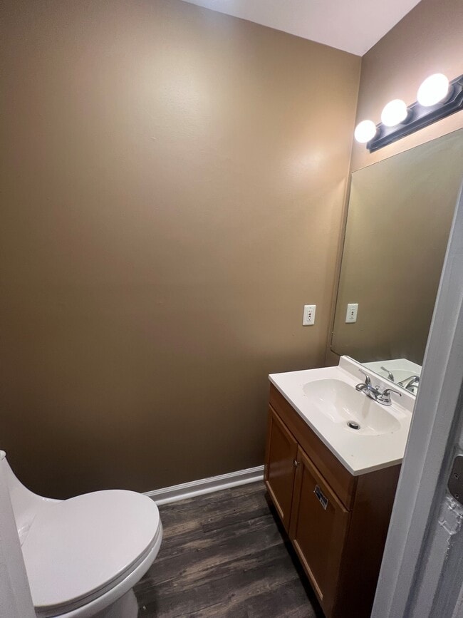 Building Photo - 1052 Merrick Dr