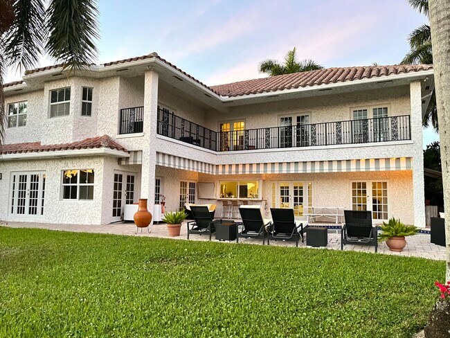 Building Photo - 950 Bolender Dr