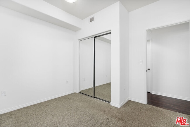 Building Photo - 1408 W Washington Blvd