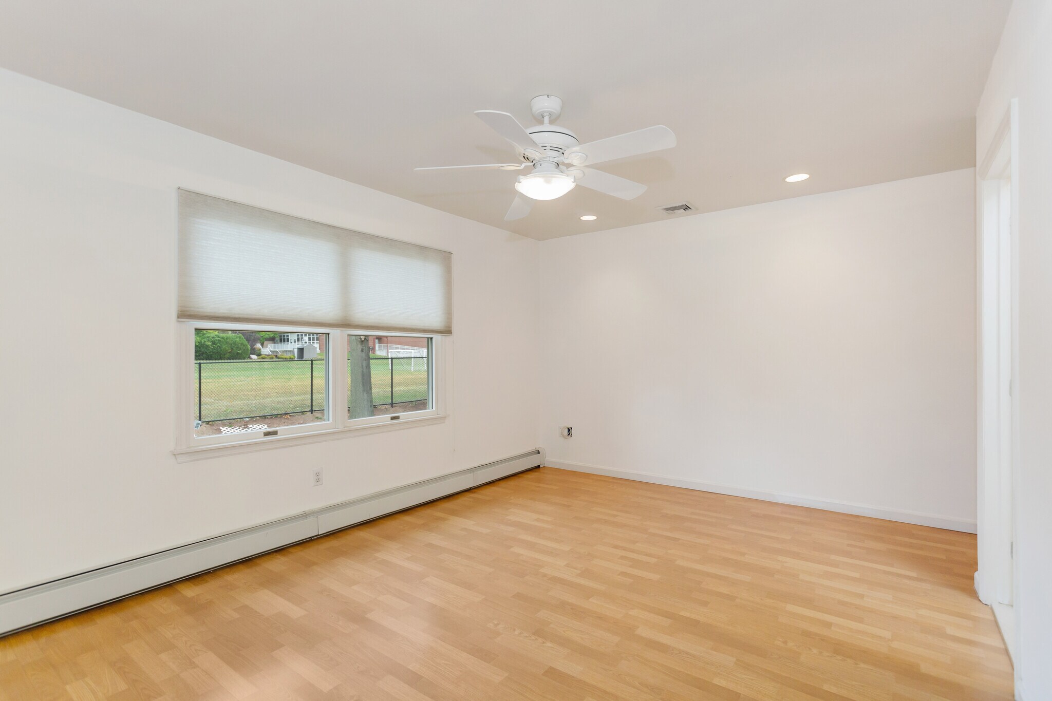 Building Photo - 130 N 7th St