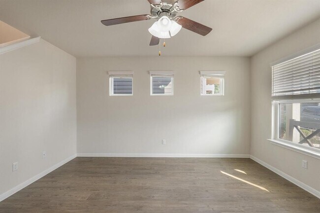 Building Photo - 18000 Malnati Dr